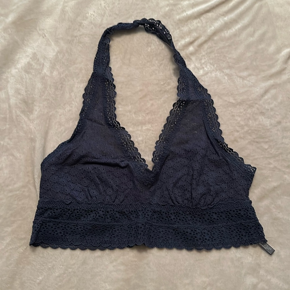 AERIE HALTER BRALETTE UNLINED MEDIUM